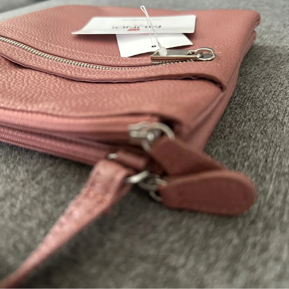 MUNDi Felicia Genuine Leather Crossbody Purse - Picture 5 of 5